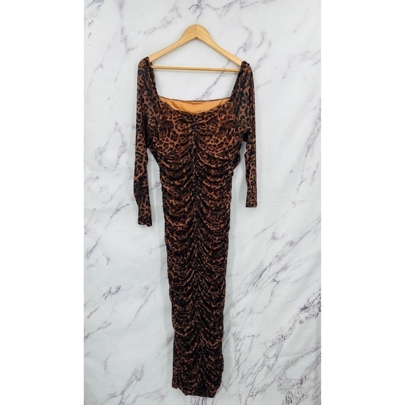 Venus Leopard Print Square Neck Bodycon Slinky Dress - Picture 5 of 6